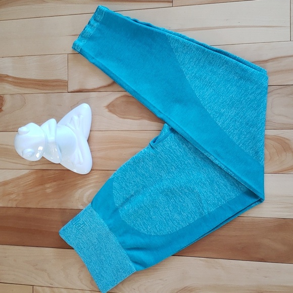 PINK Victoria's Secret seamless leggings - Picture 3 of 10